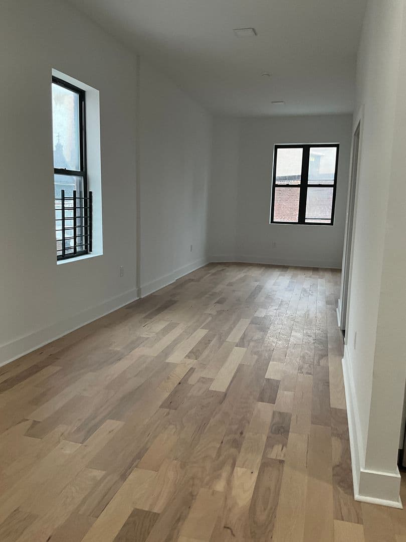 Yonkers Apartment: 23 N Broadway
