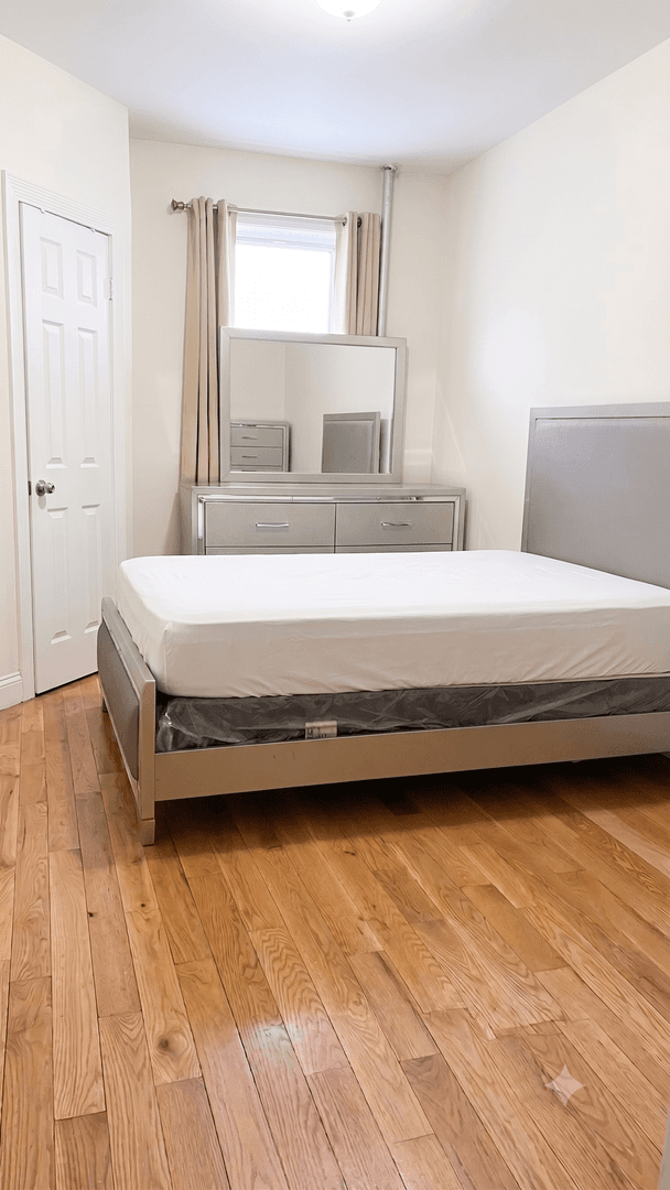 New York Apartment: 1 Arden Street