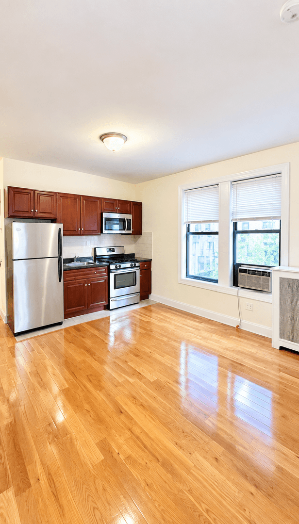 New York Apartment: 1 Arden Street