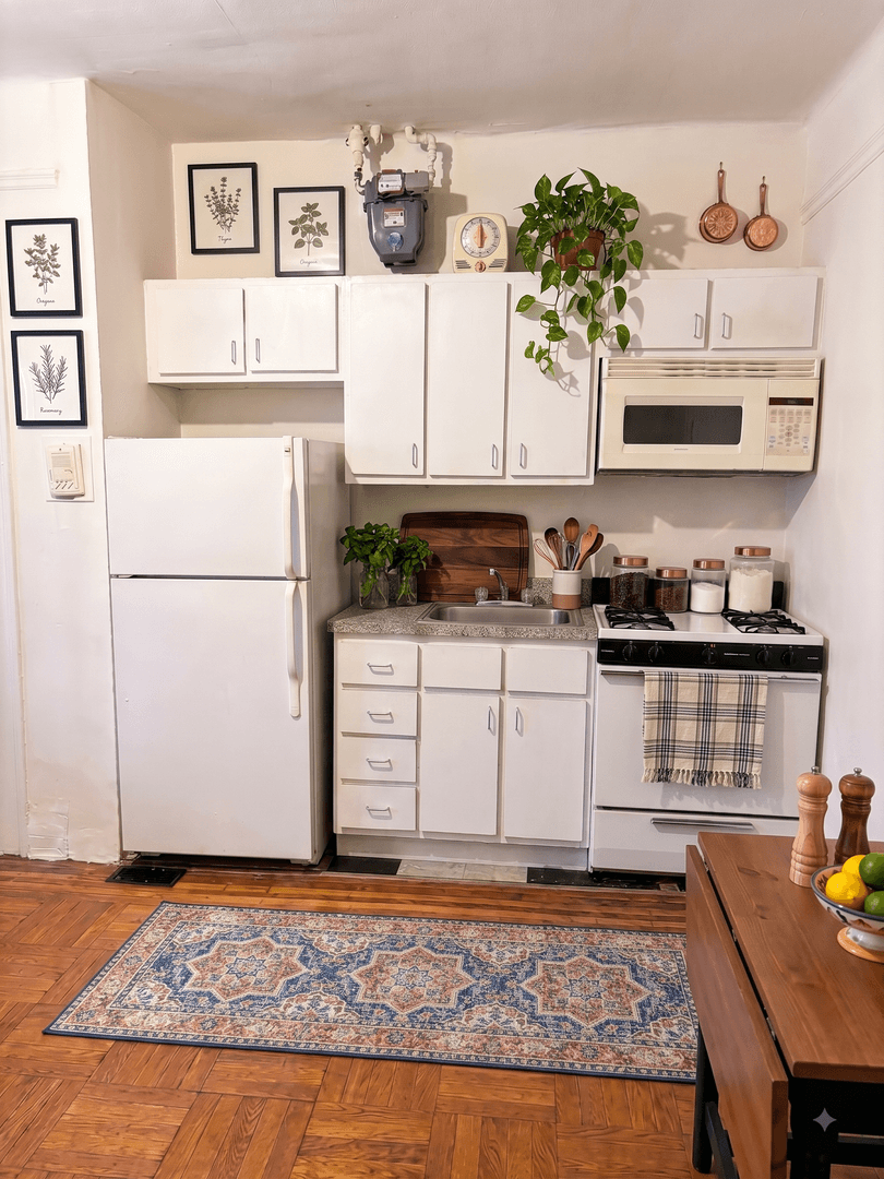 New York Apartment: 624 W 176th St