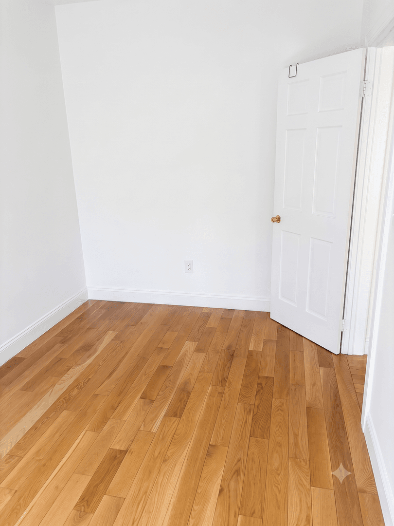 New York Apartment: 1 Arden Street
