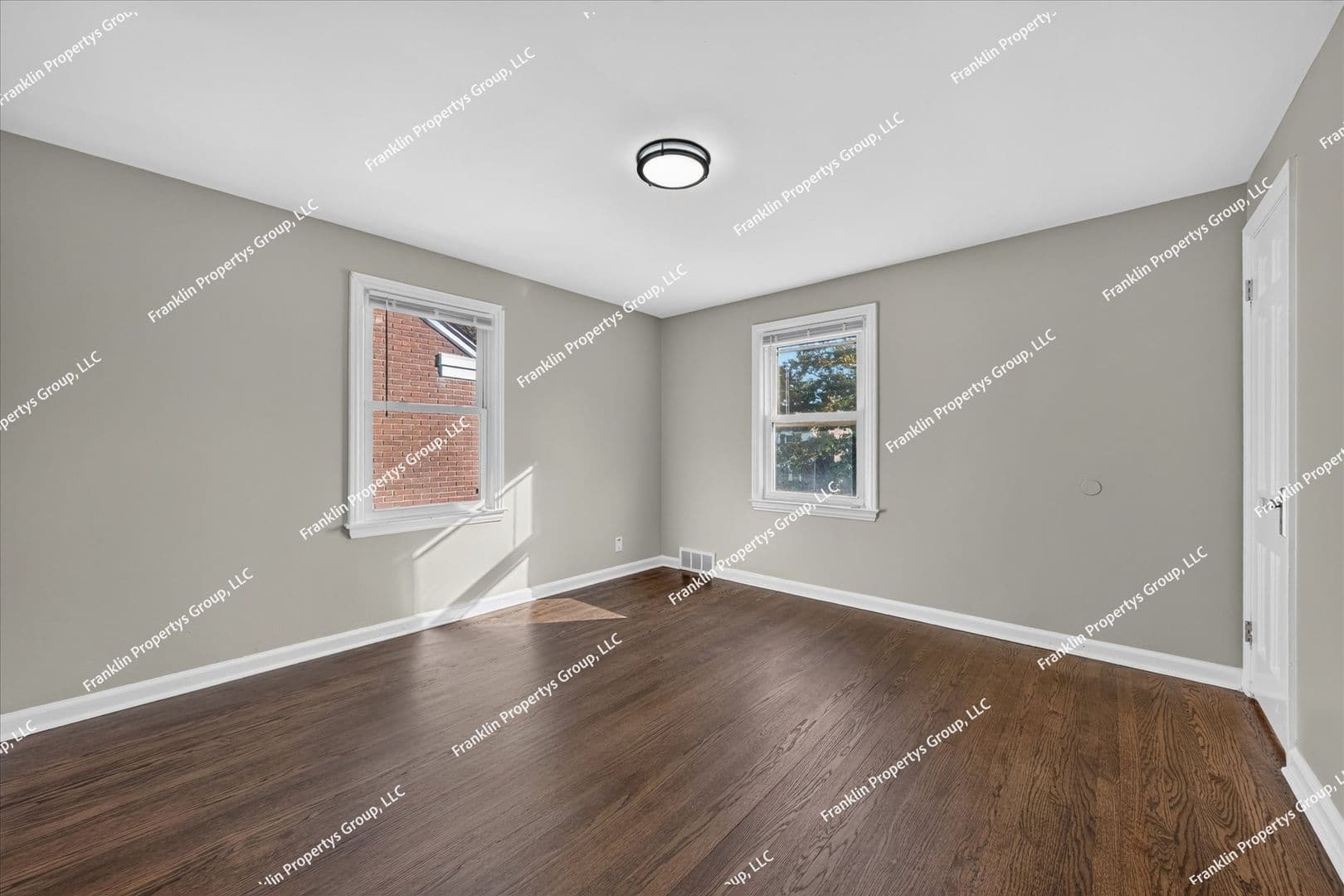 Detroit House: 19467 Pinehurst