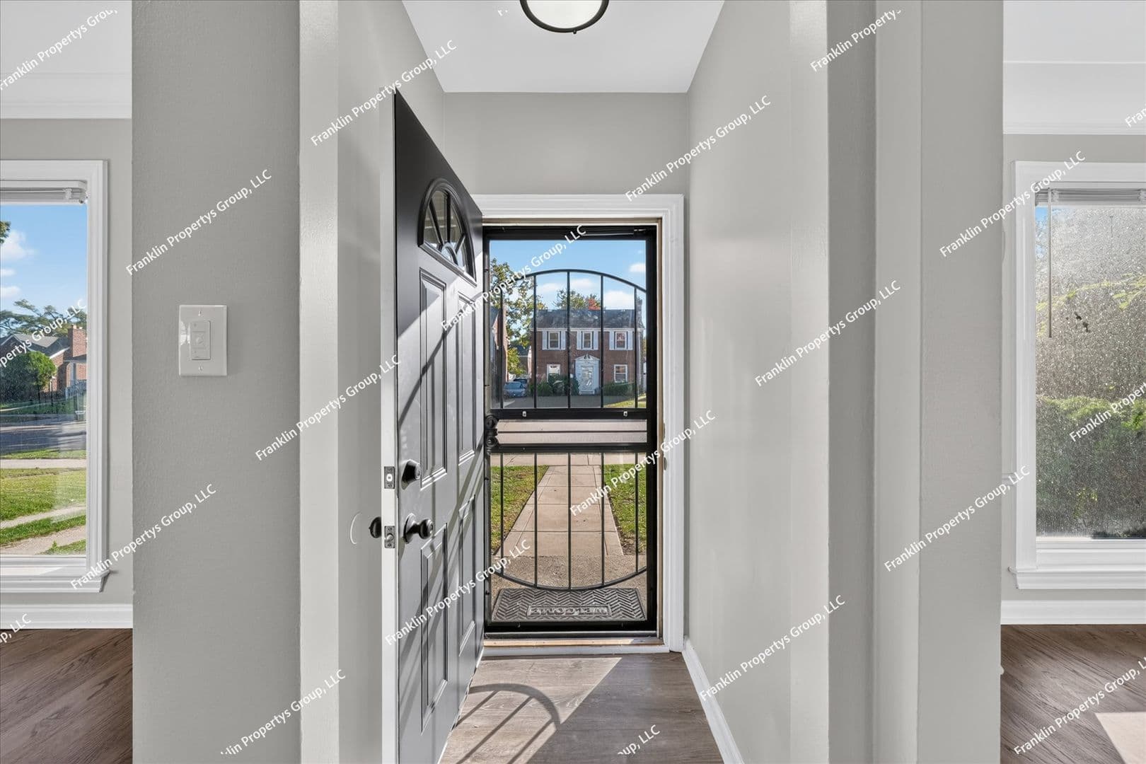 Detroit House: 19467 Pinehurst