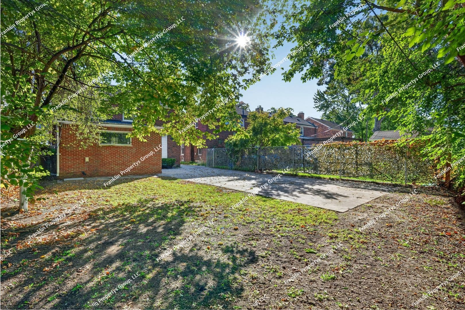 Detroit House: 19467 Pinehurst