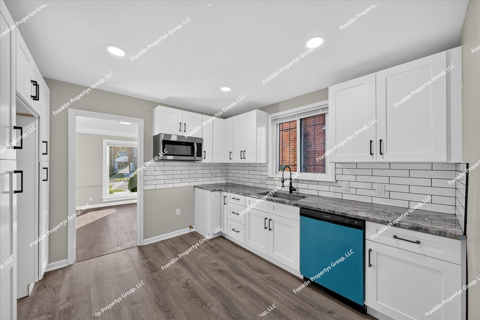 Detroit House: 19467 Pinehurst