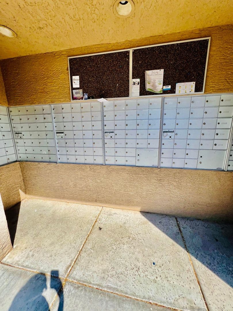 Chandler Condo: 705 W Queen Creek #1107