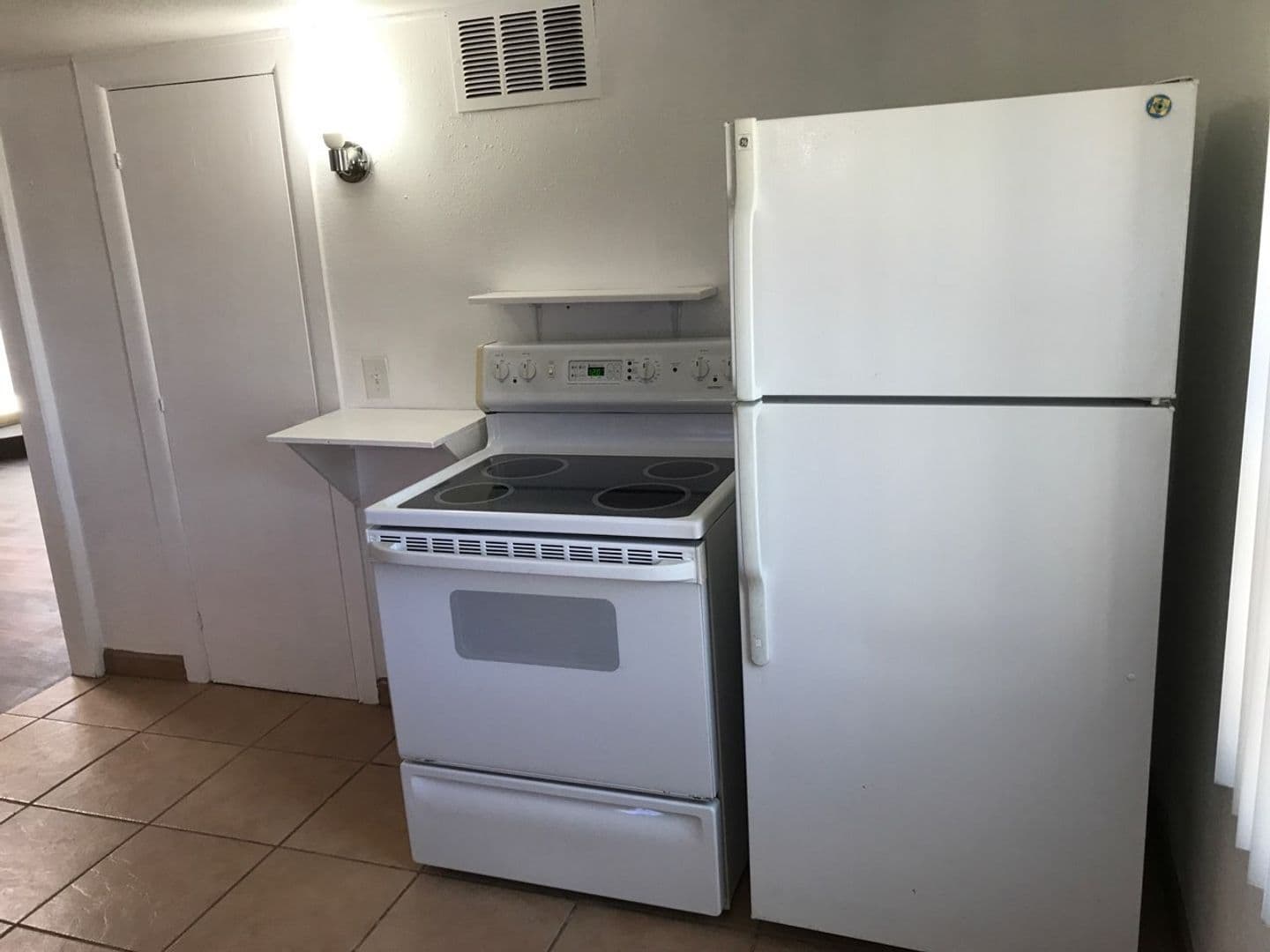 Phoenix Apartment: 2338 N 52nd Street