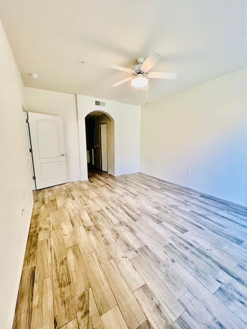 Chandler Condo: 705 W Queen Creek #1107