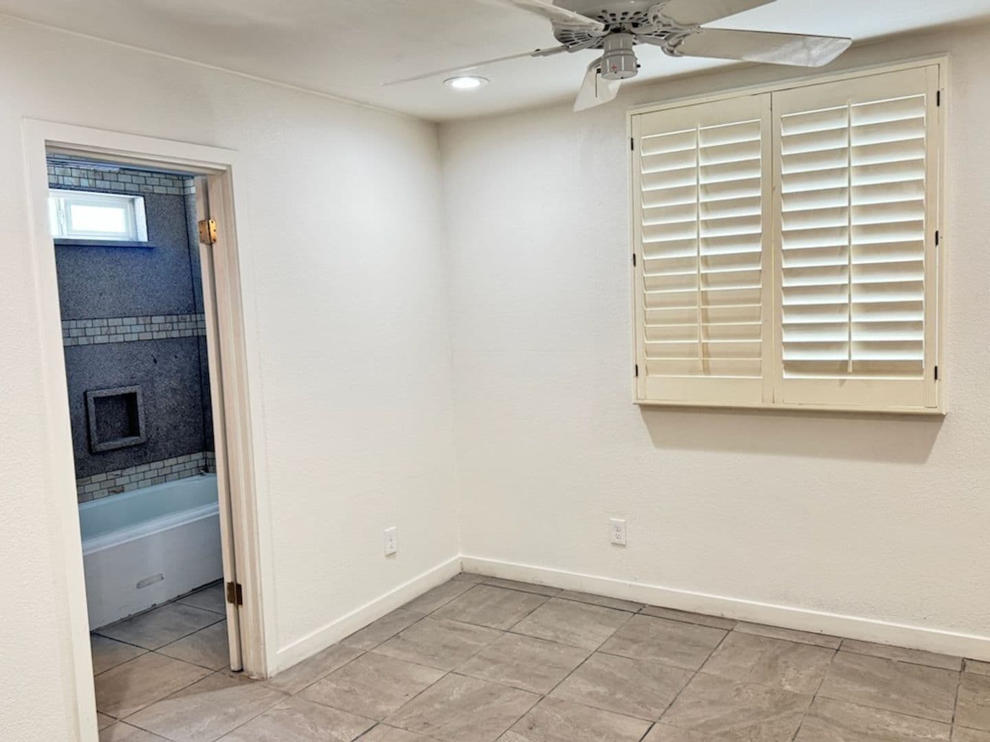 Mesa Apartment: 1849 N Spring St