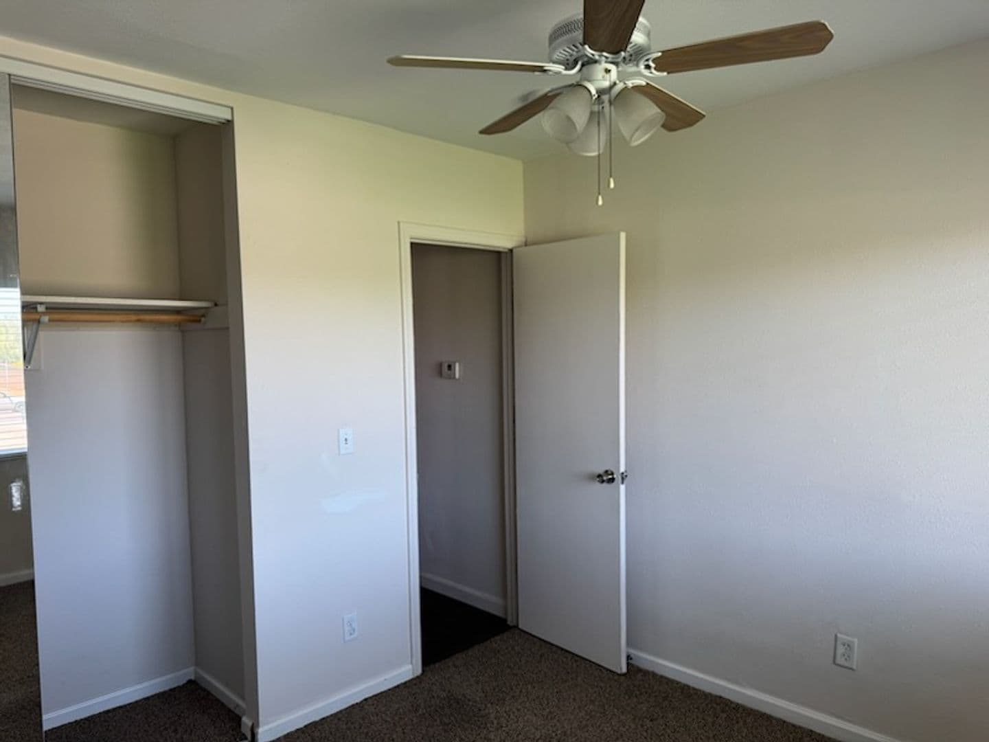 Phoenix Apartment: 2338 N 52nd Street