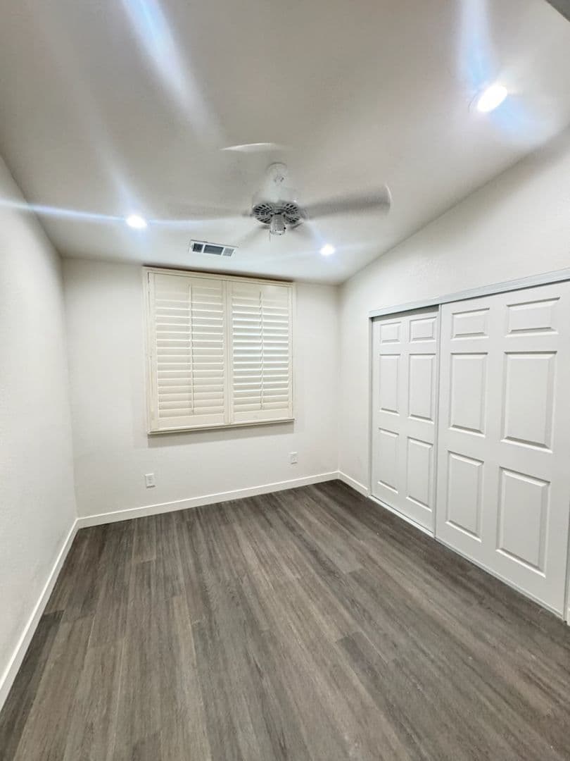 Mesa Apartment: 1849 N Spring St