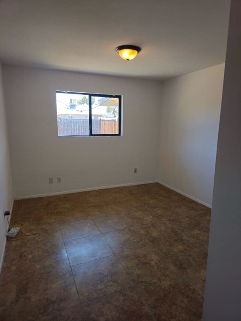 Tempe House: 133 E Del Rio