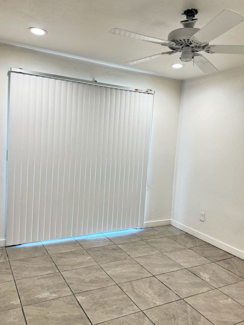 Mesa Apartment: 1849 N Spring St
