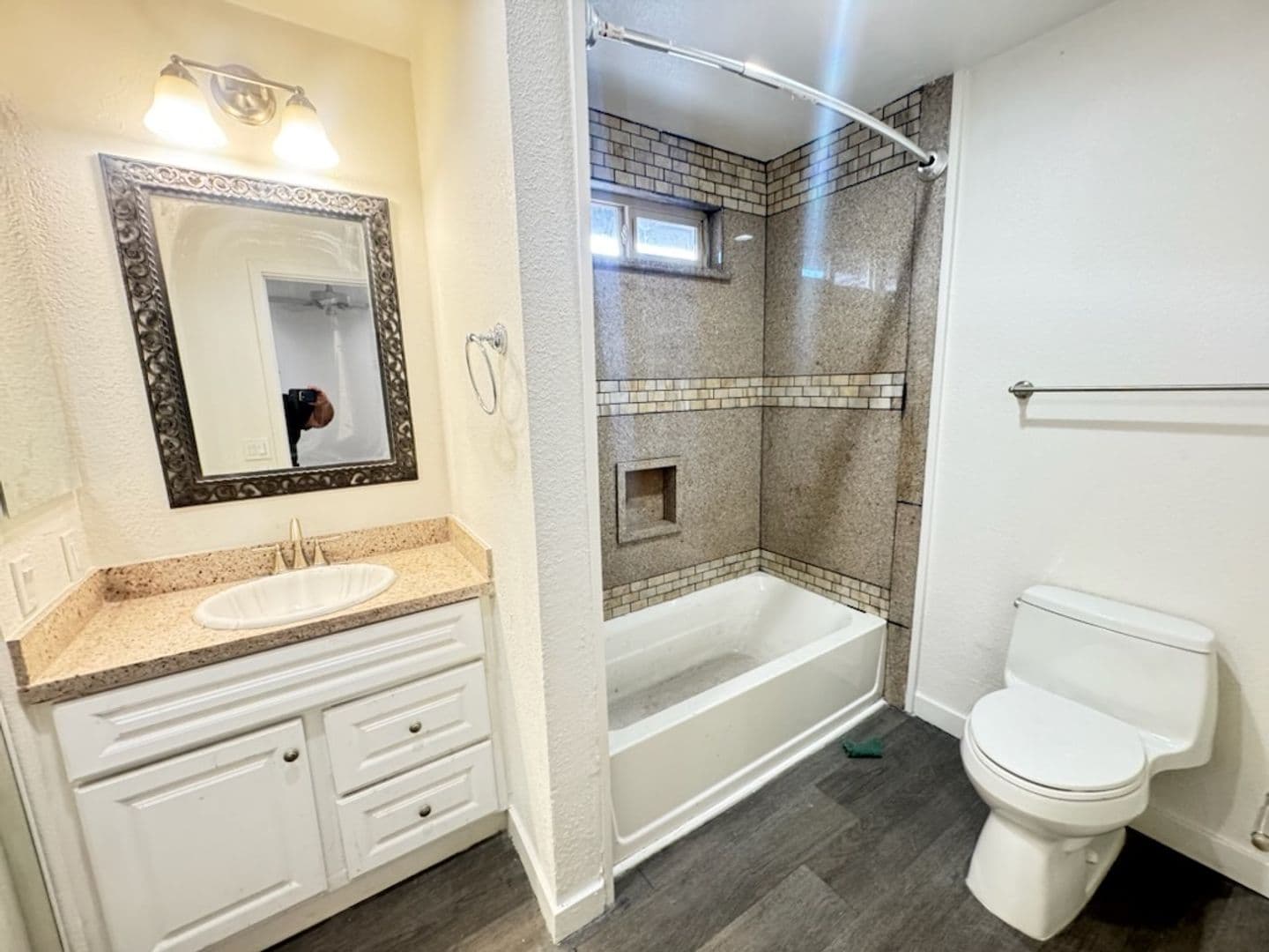 Mesa Apartment: 1849 N Spring St
