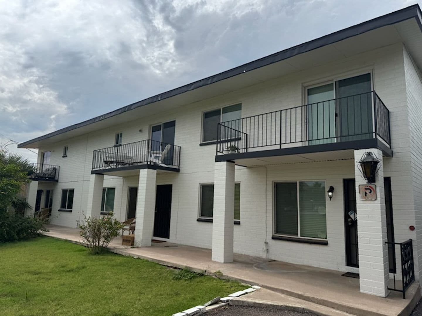 Phoenix Apartment: 2338 N 52nd Street