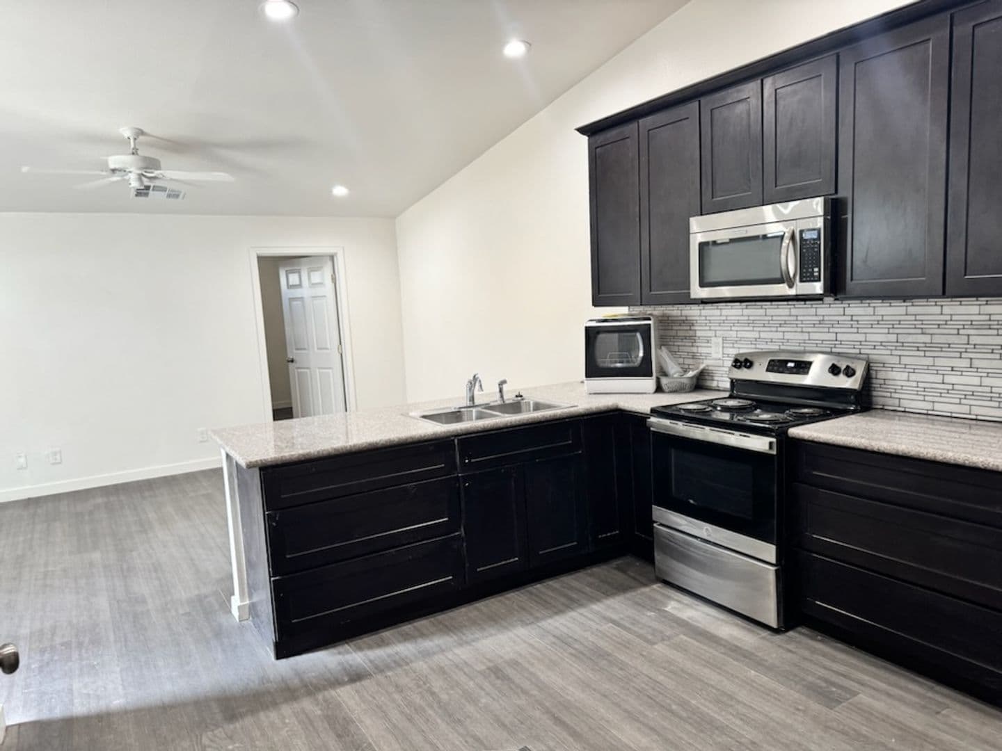 Mesa Apartment: 1849 N Spring St