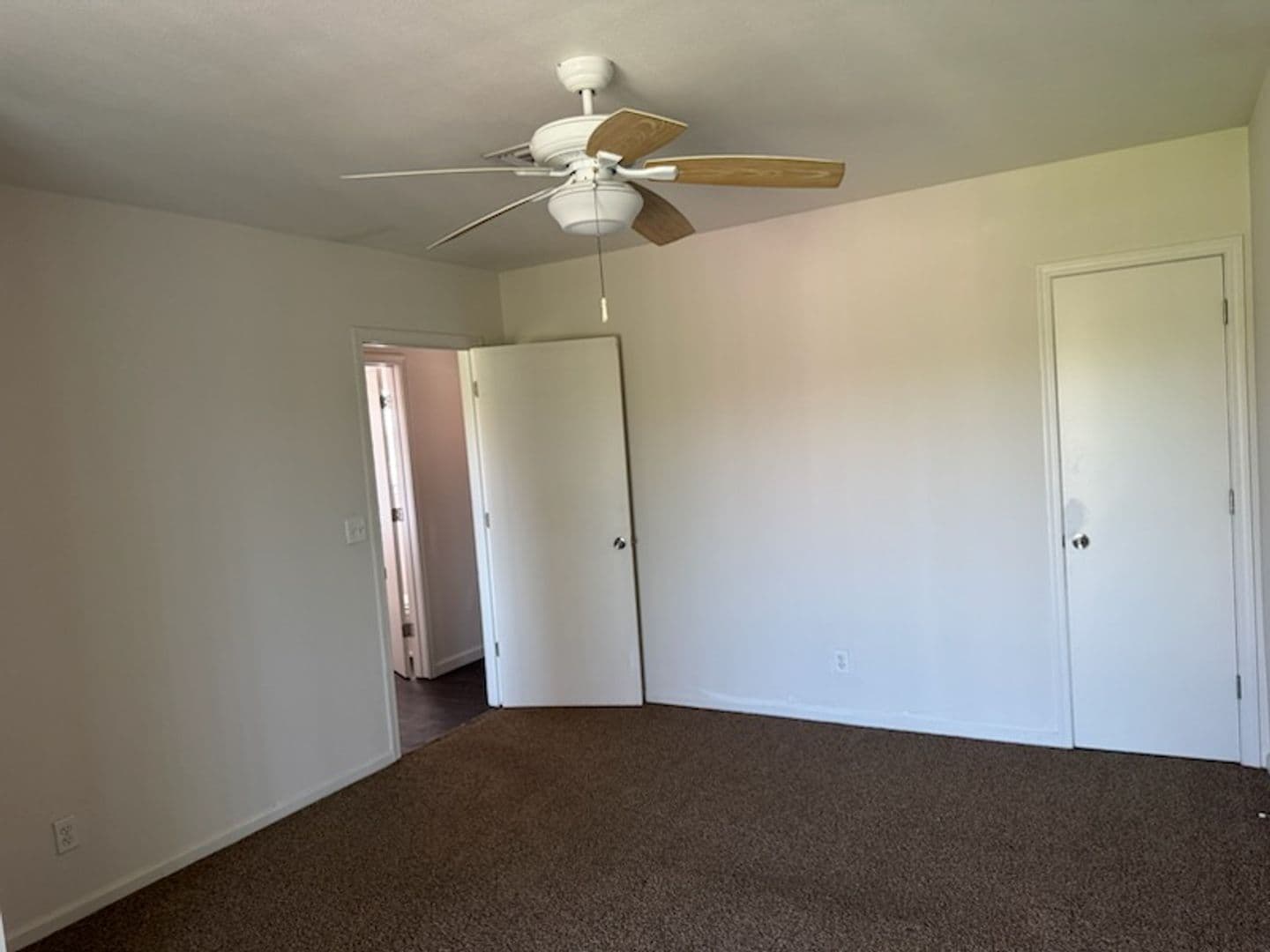 Phoenix Apartment: 2338 N 52nd Street