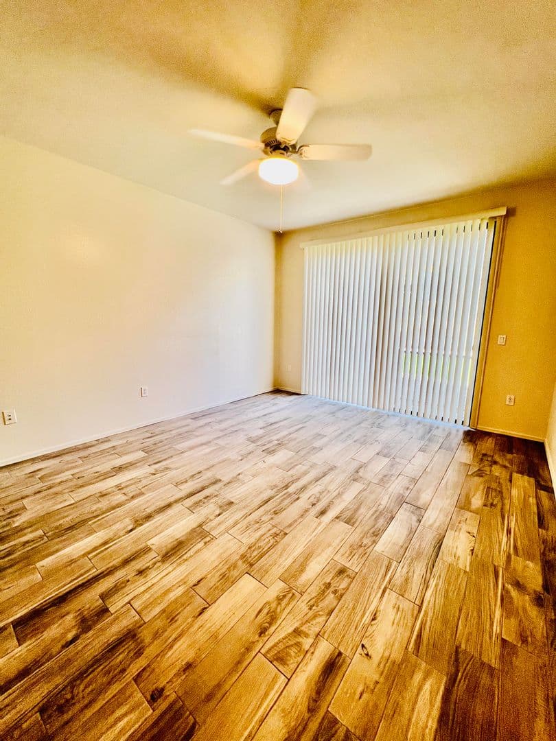 Chandler Condo: 705 W Queen Creek #1107