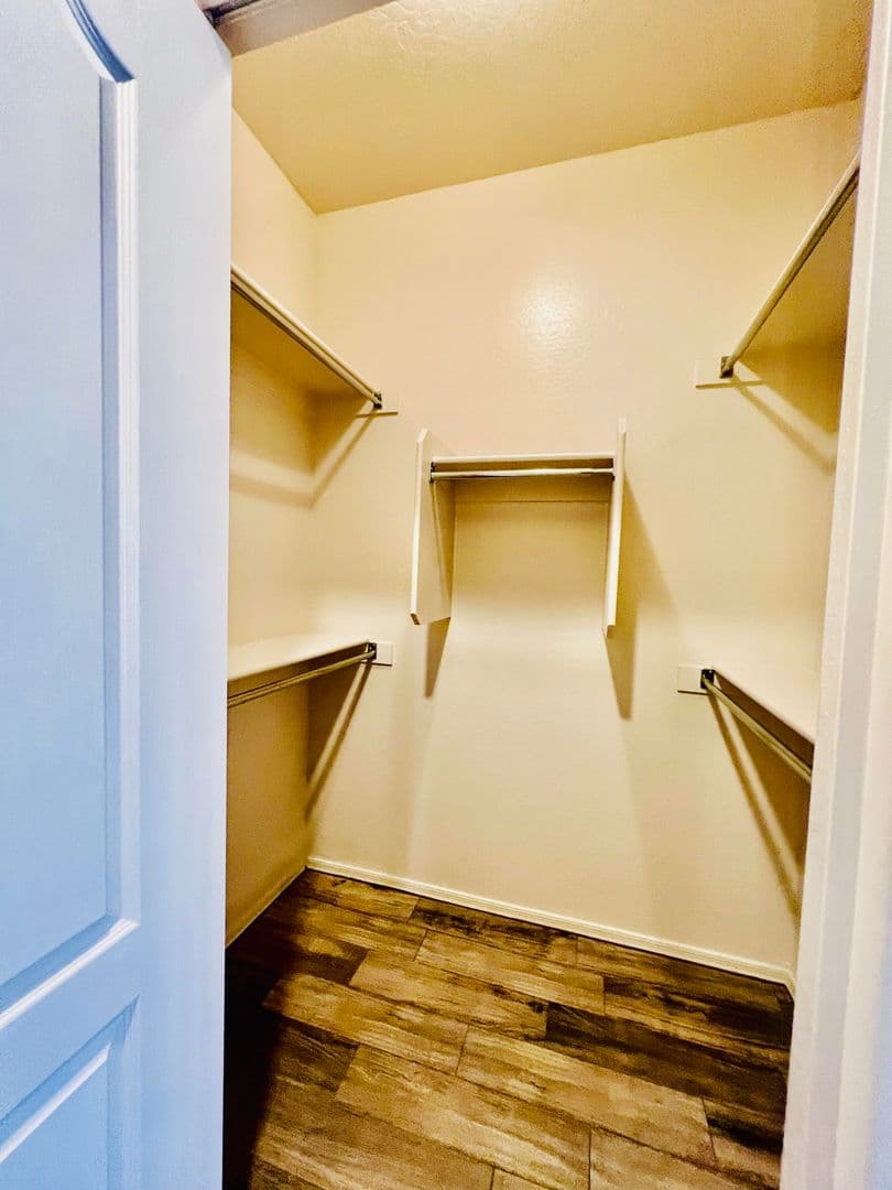 Chandler Condo: 705 W Queen Creek #1107
