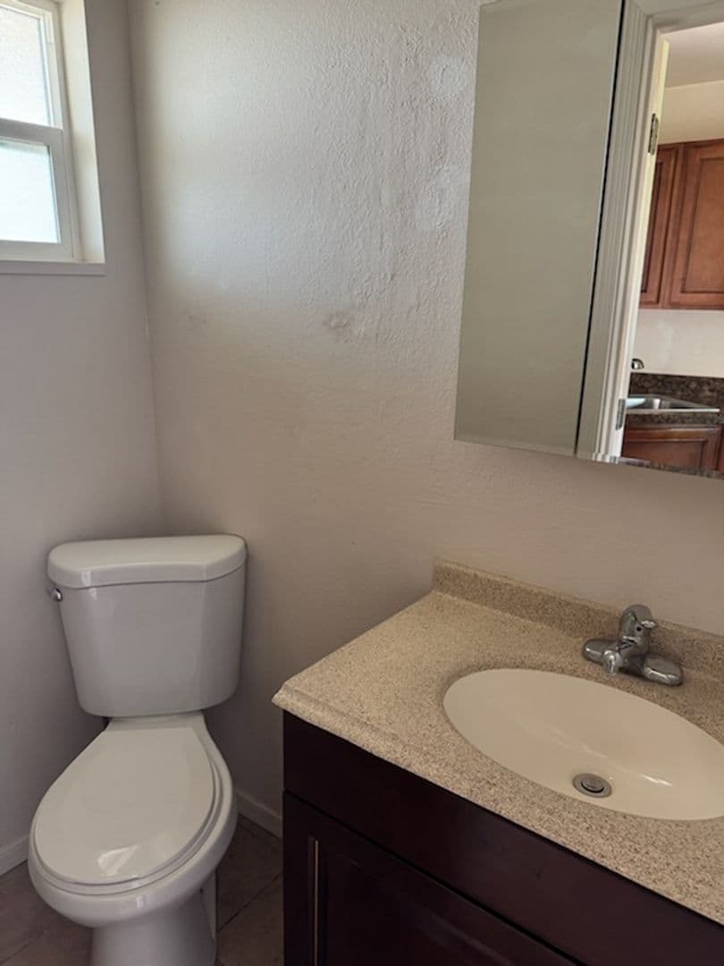 Phoenix Apartment: 2338 N 52nd Street