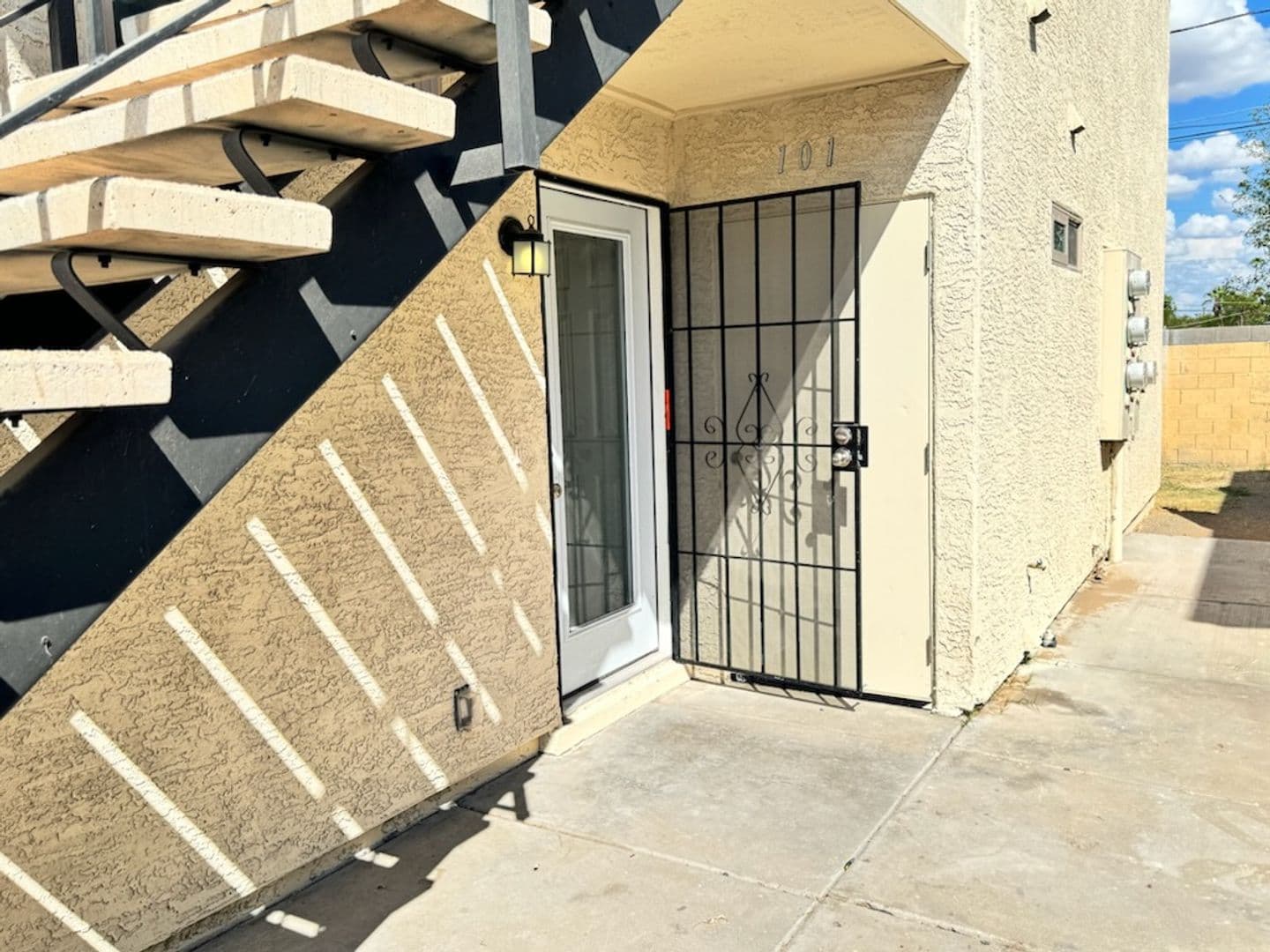 Mesa Apartment: 1849 N Spring St