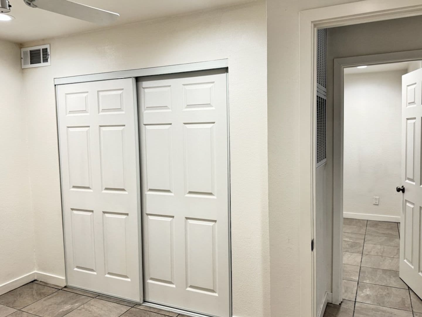 Mesa Apartment: 1849 N Spring St