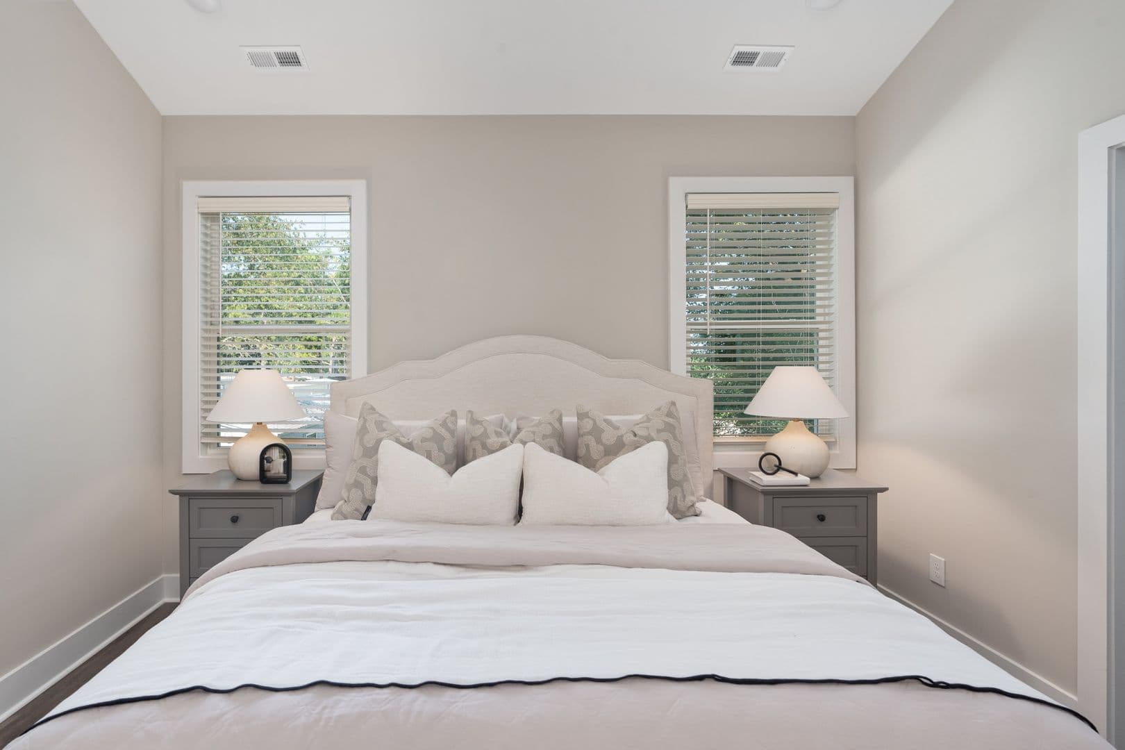 Wilmington Townhome: 5500 Wrightsville Ave