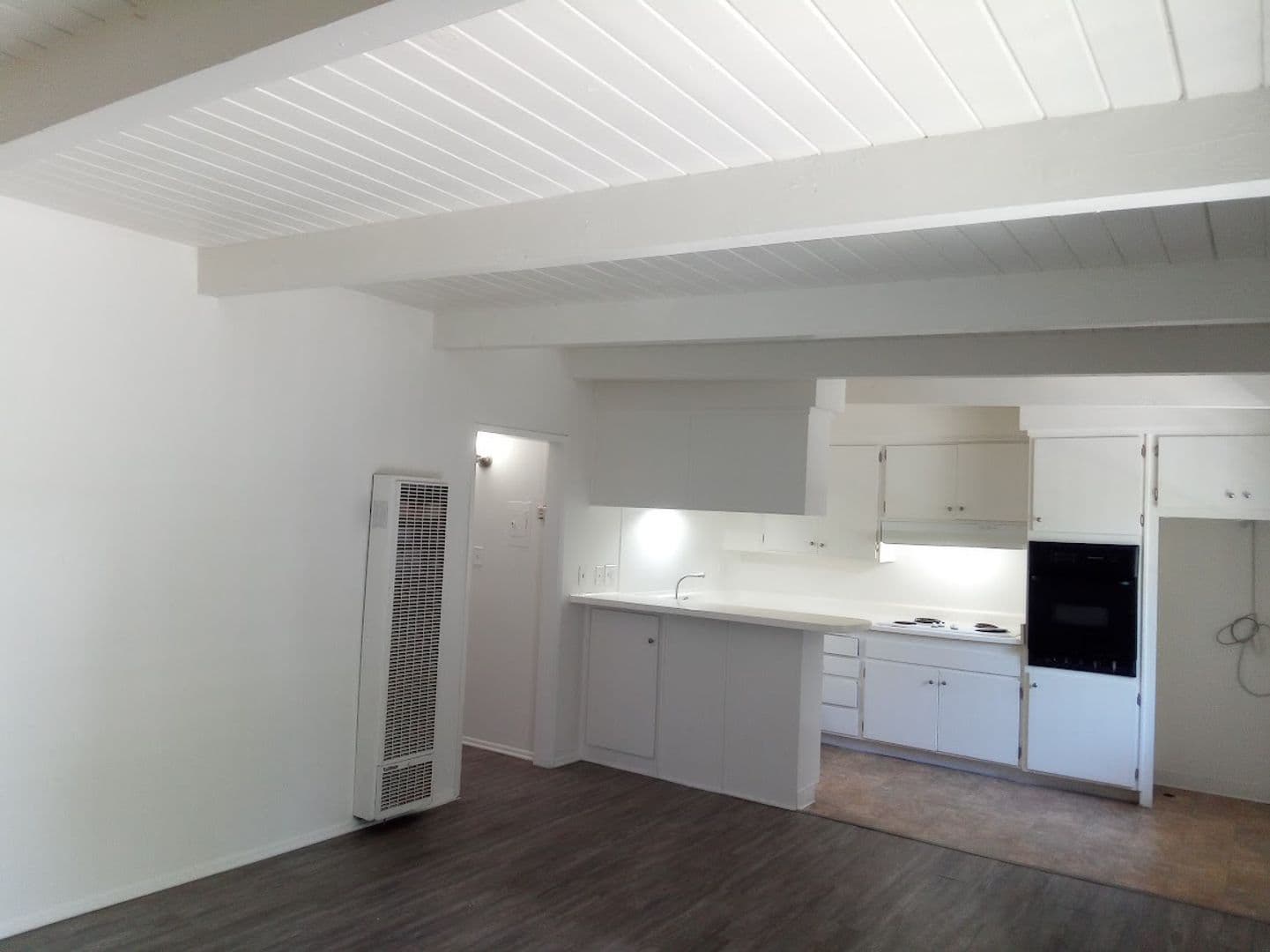 Long Beach Apartment: 1200-1260 E. 52nd Street