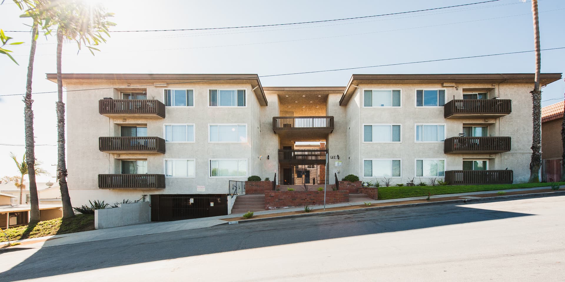 El Segundo Apartment: 720 W. Imperial Avenue