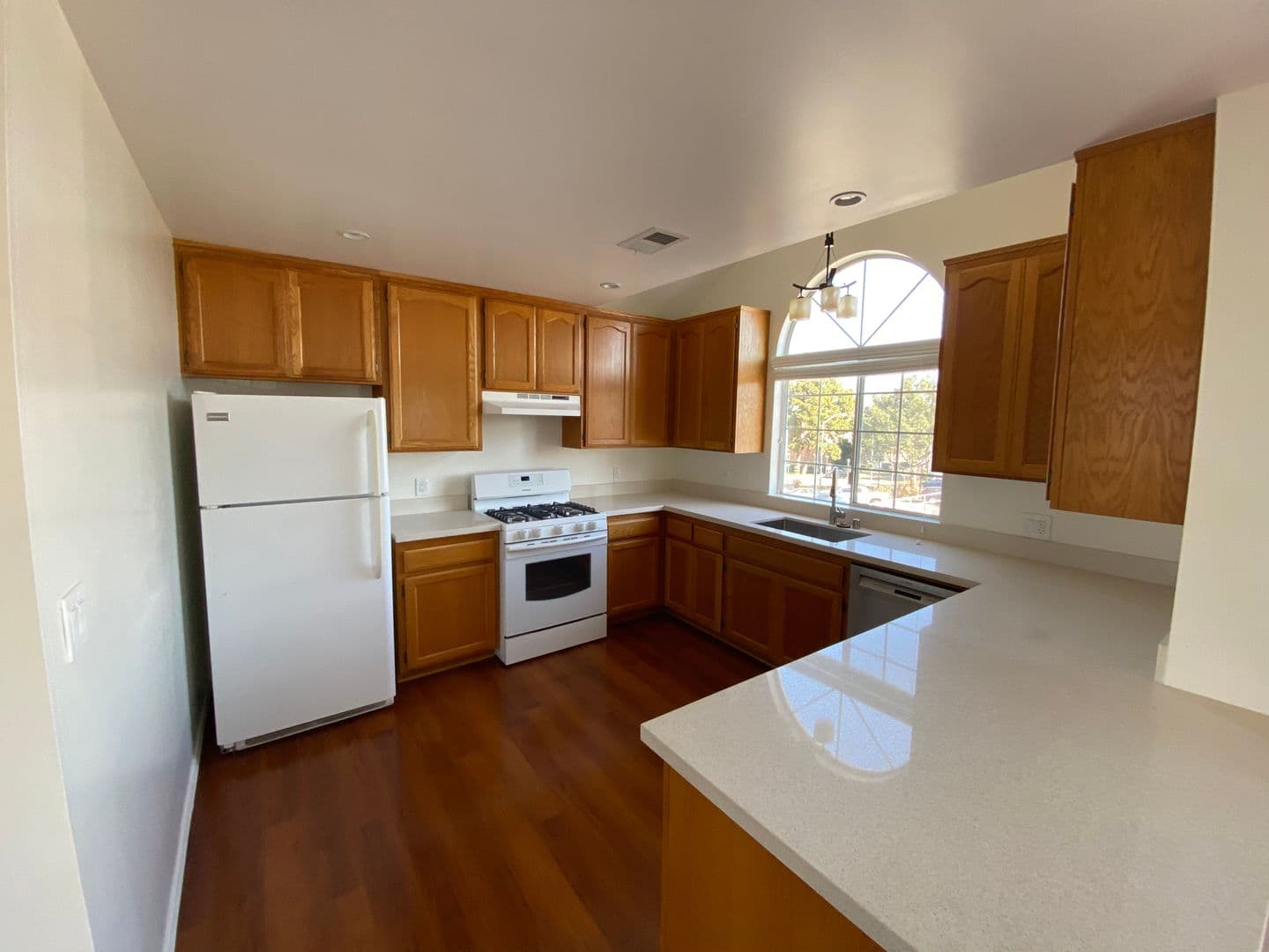 El Segundo House: 530 Richmond Street