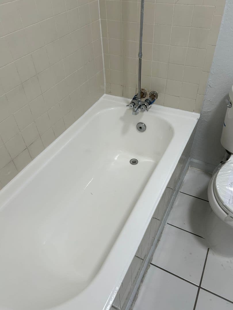 Long Beach Apartment: 330 W. Ocean Boulevard