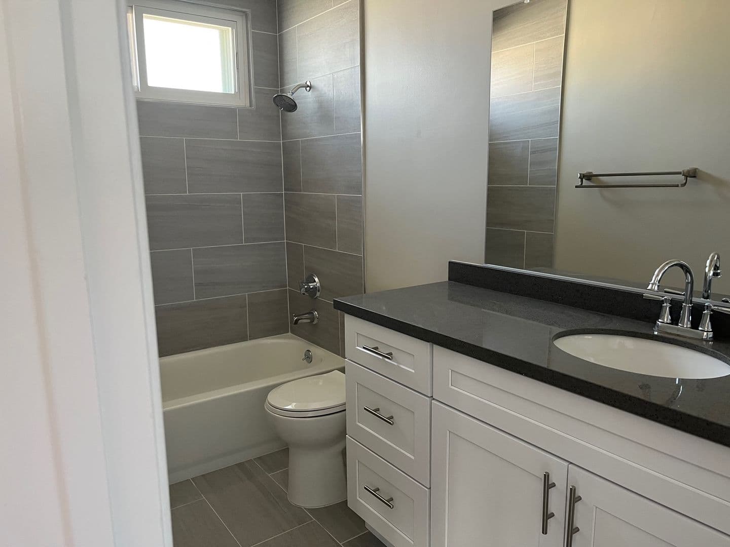 El Segundo Apartment: 720 W. Imperial Avenue