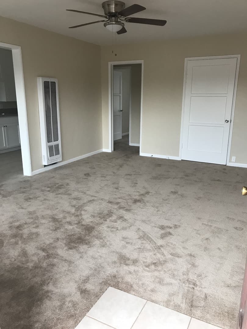 Long Beach Apartment: 1357 Elm Avenue