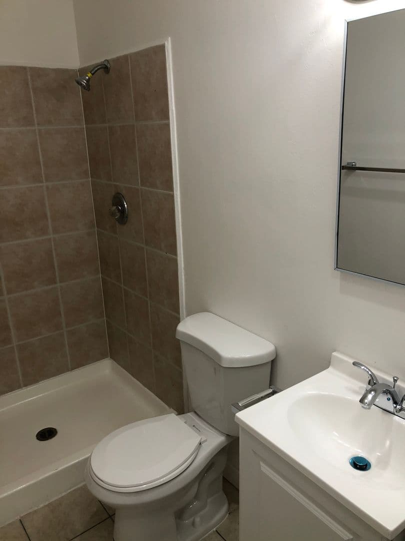 Long Beach Apartment: 650 Linden Avenue