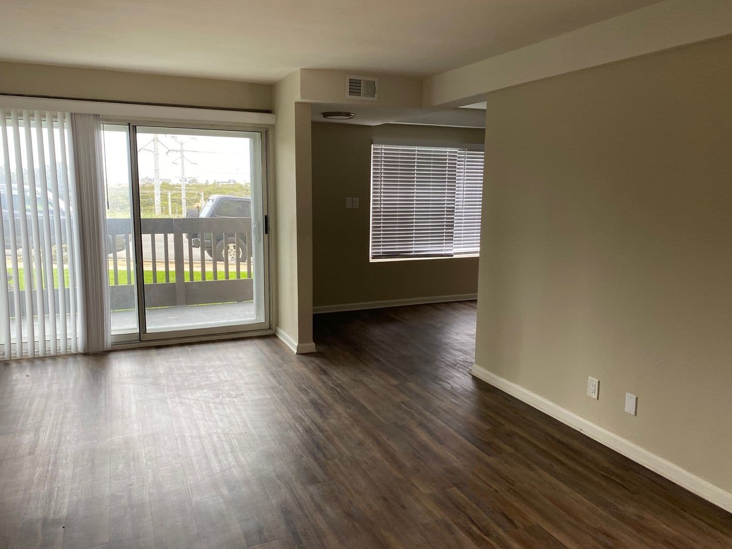 El Segundo Apartment: 720 W. Imperial Avenue