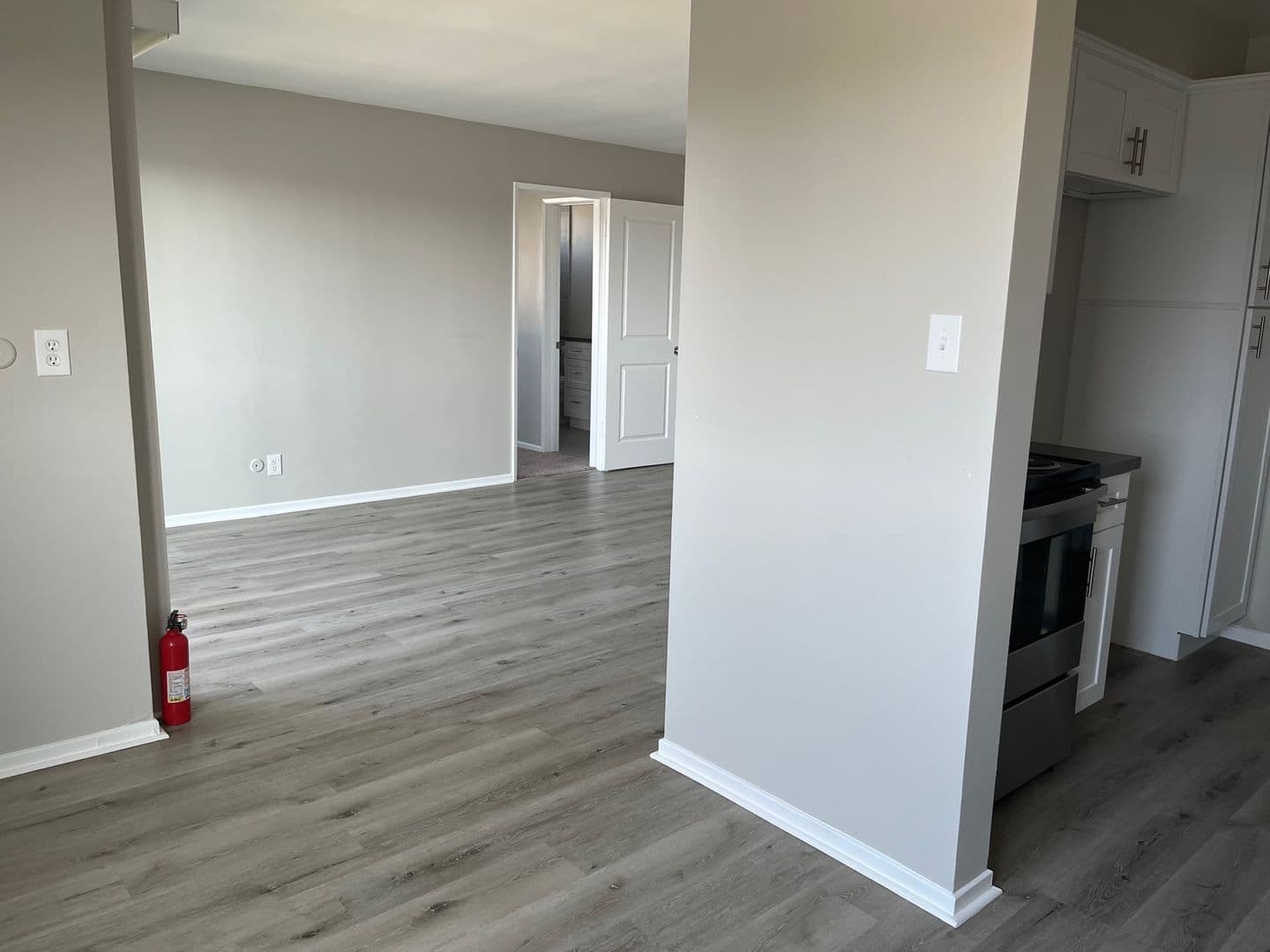 El Segundo Apartment: 720 W. Imperial Avenue