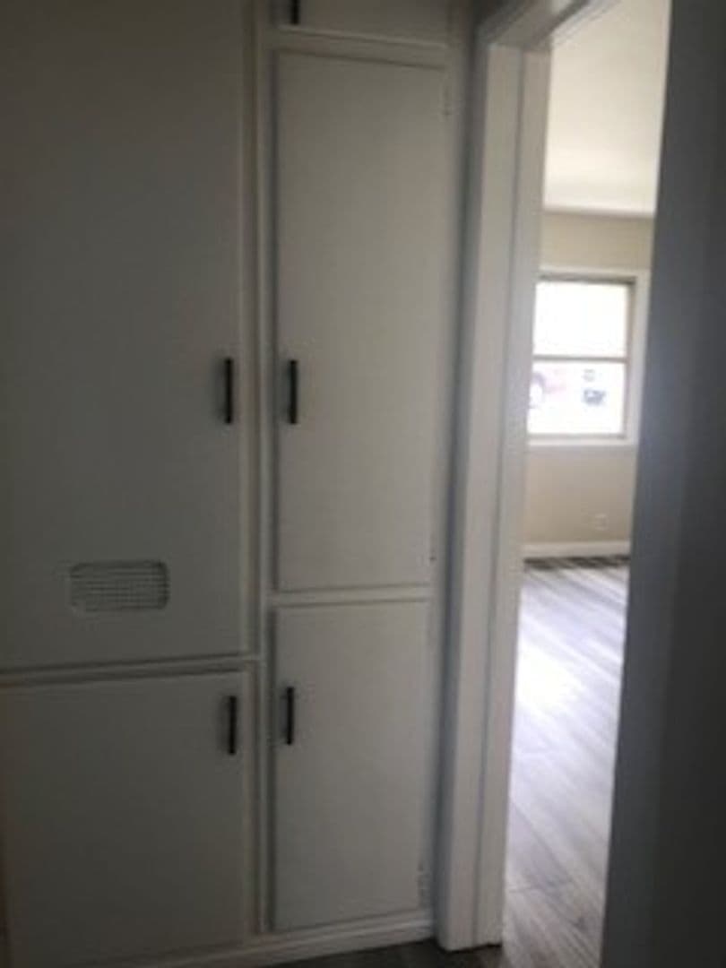 El Segundo Apartment: 101-111 W. Sycamore Avenue and 831 Main Street