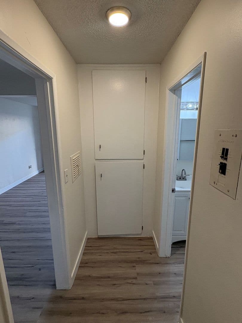 Long Beach Apartment: 1424 Obispo Avenue