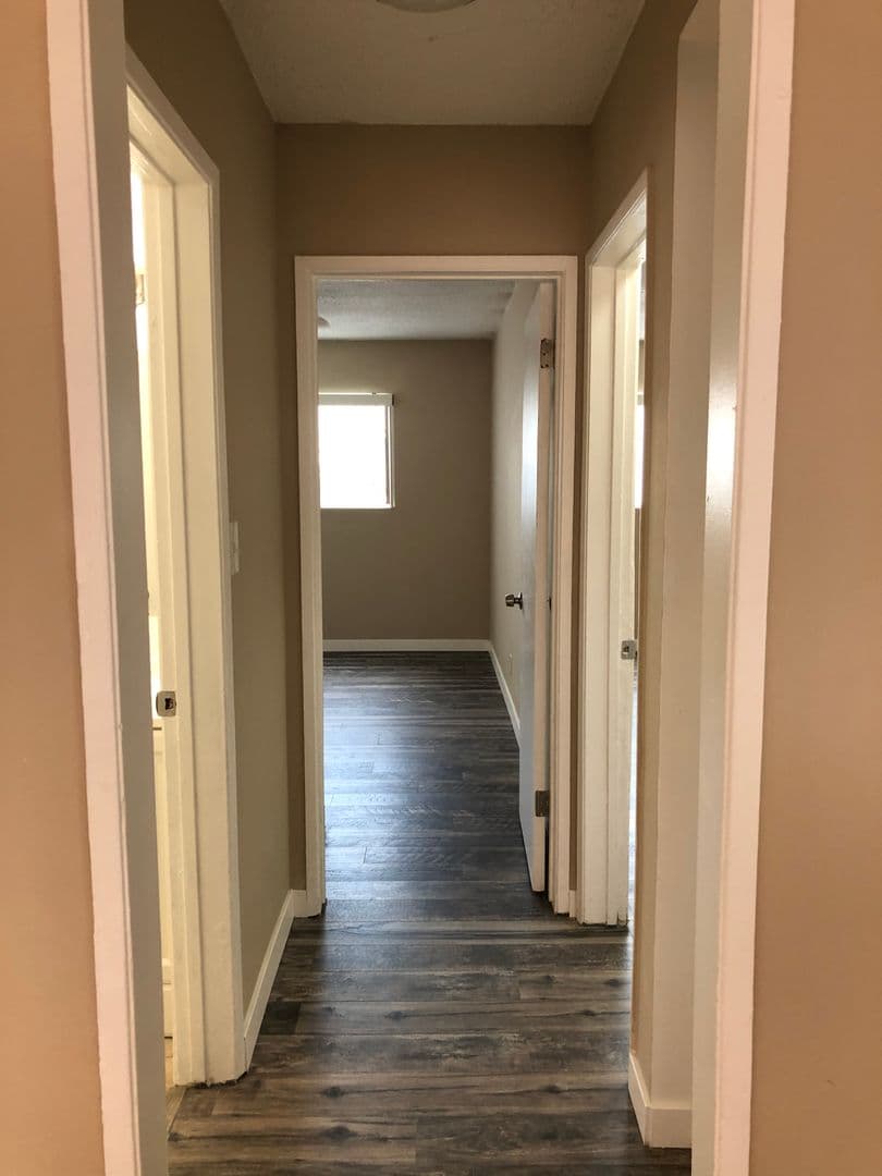 Long Beach Apartment: 650 Linden Avenue