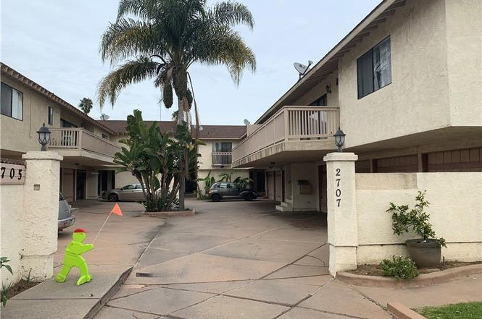 Redondo Beach House: 2707 Nelson Avenue #4
