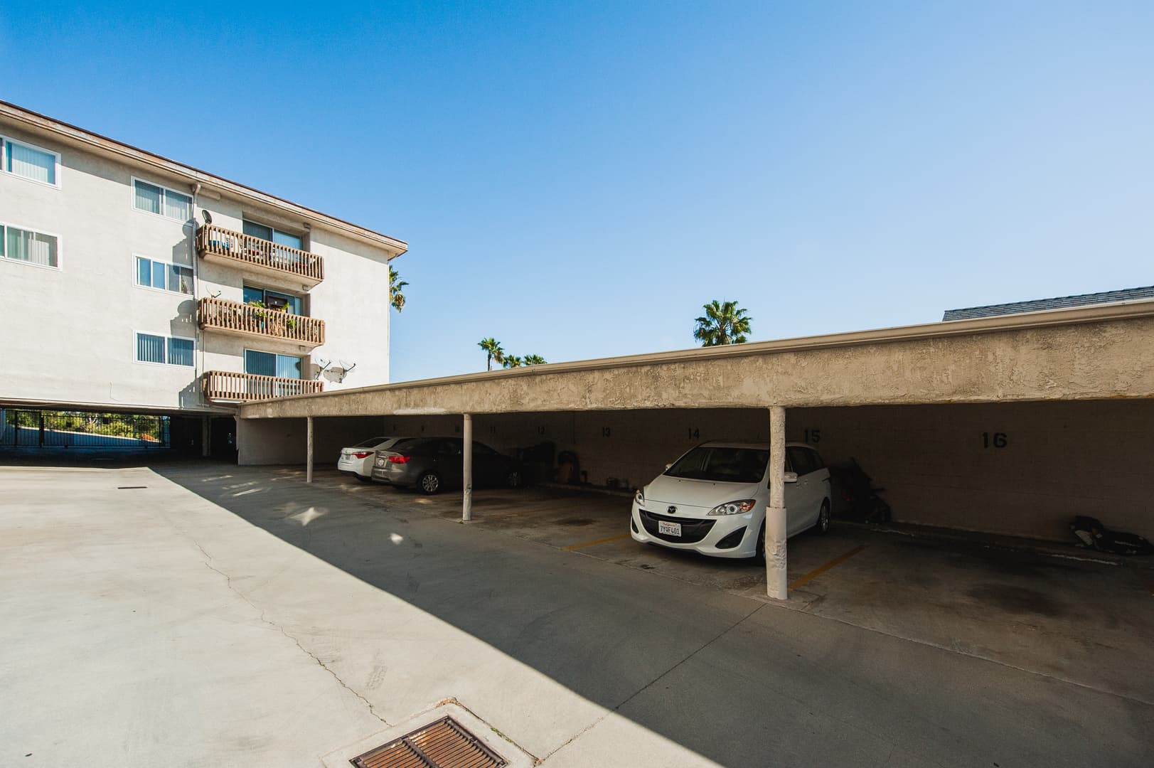 El Segundo Apartment: 720 W. Imperial Avenue