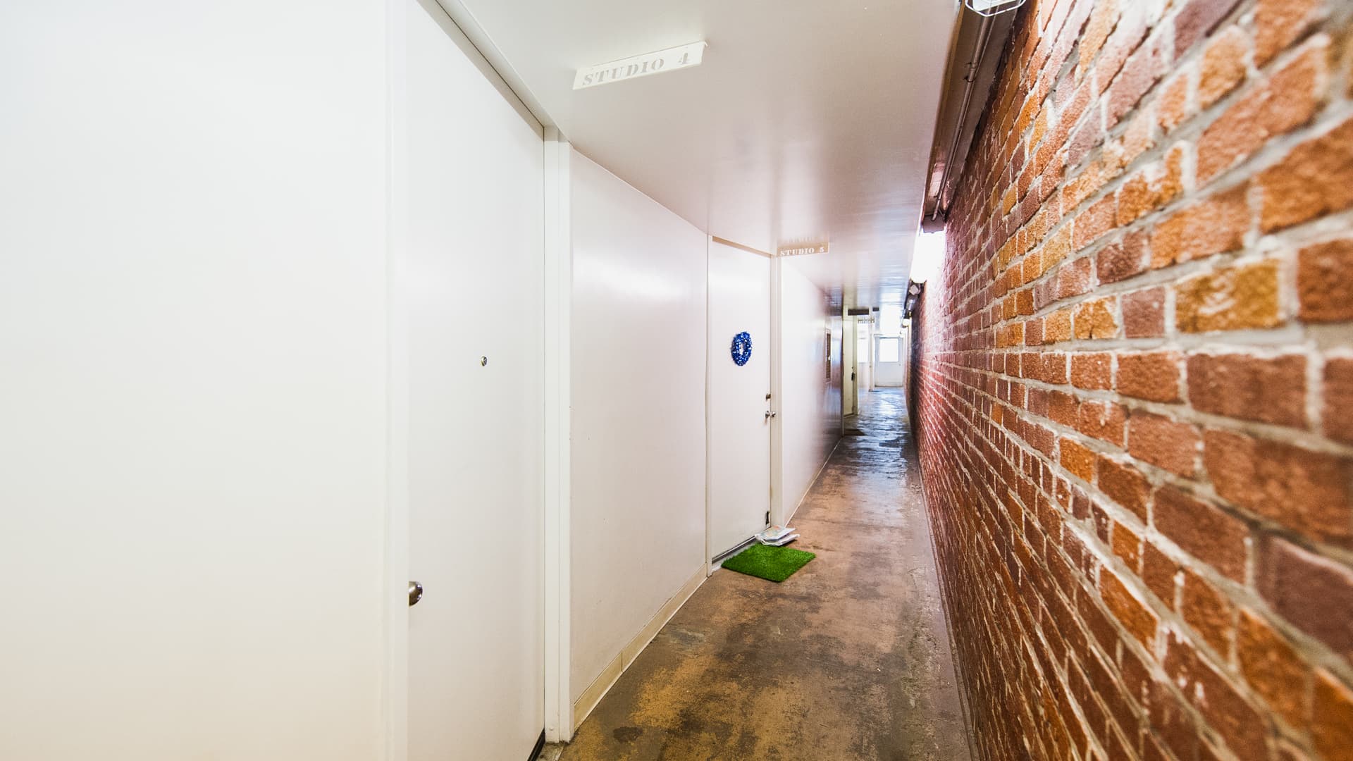 Long Beach Apartment: 946 Daisy Ave