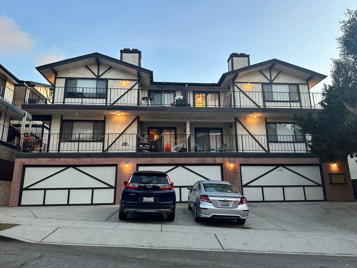 El Segundo Apartment: 622 E. Holly Avenue