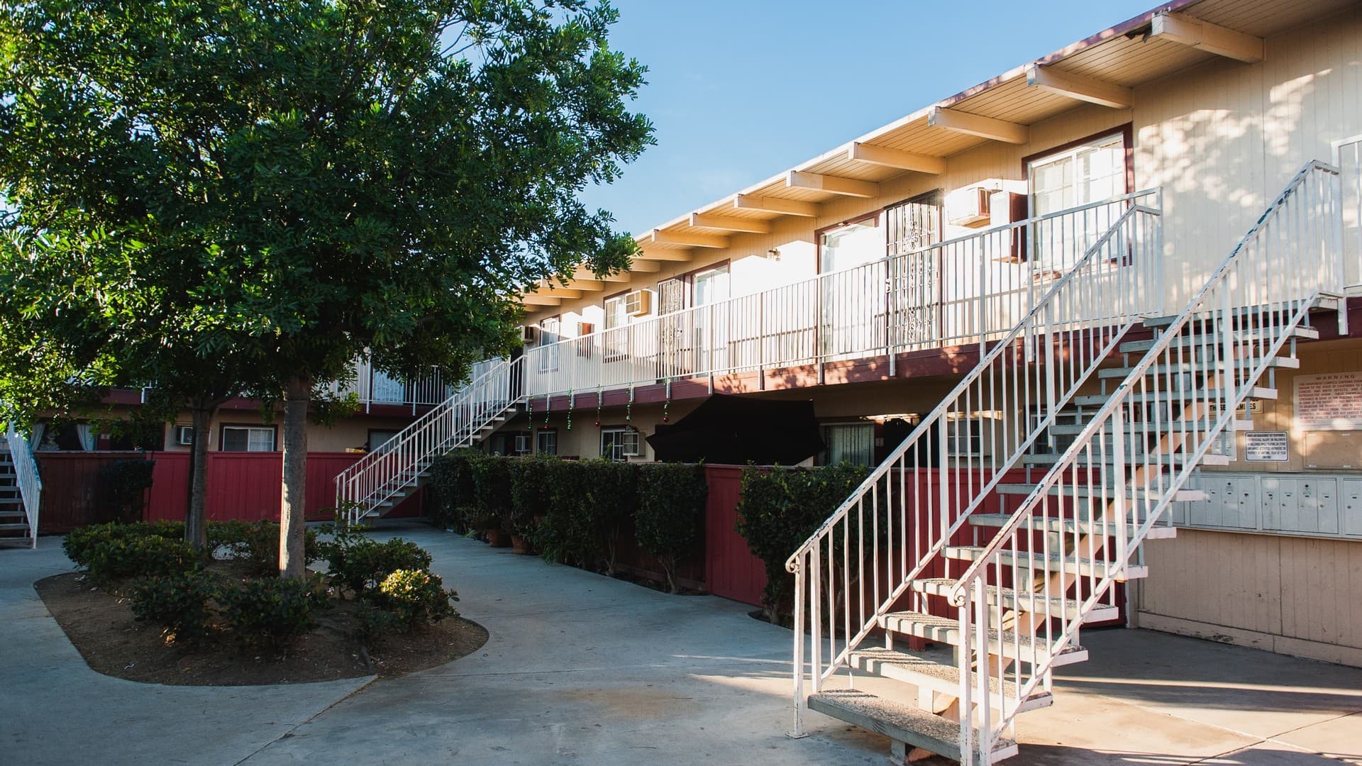 Long Beach Apartment: 1200-1260 E. 52nd Street