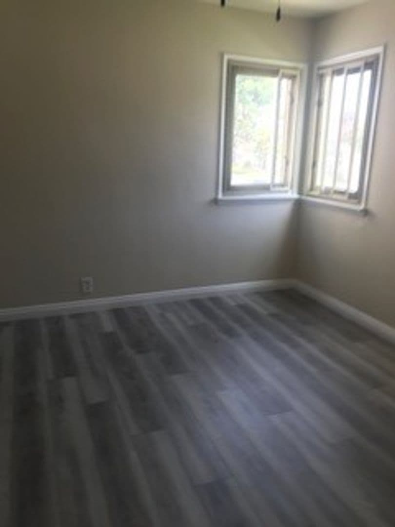 El Segundo Apartment: 101-111 W. Sycamore Avenue and 831 Main Street