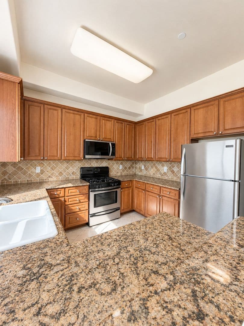 Sherman Oaks Condo: 15225 Dickens St.