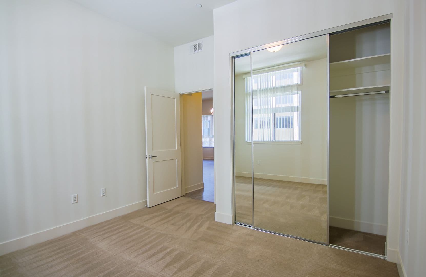 Sherman Oaks Apartment: 15210 Ventura Blvd.
