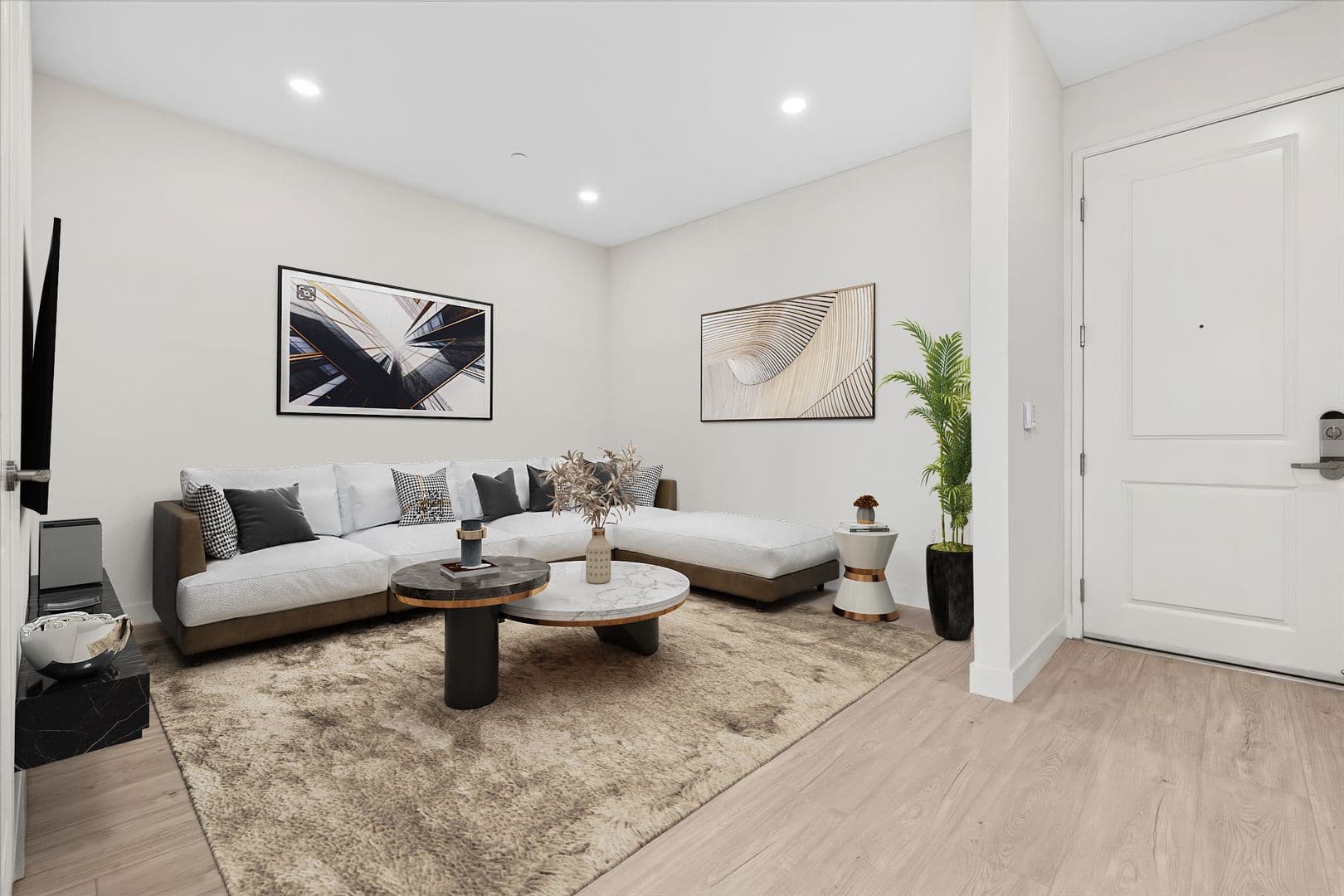 Los Angeles Apartment: 8521 S. Sepulveda Blvd.