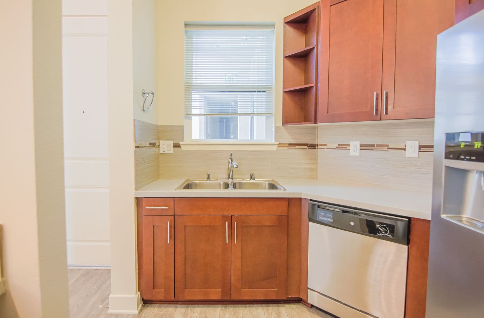 Sherman Oaks Apartment: 15210 Ventura Blvd.