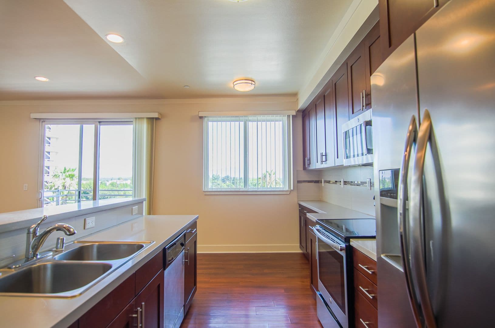 Sherman Oaks Apartment: 15210 Ventura Blvd.